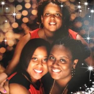 Meet your Posher, Dolisa